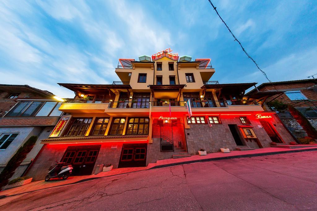 Family Hotel Ogi Asenovgrad Esterno foto