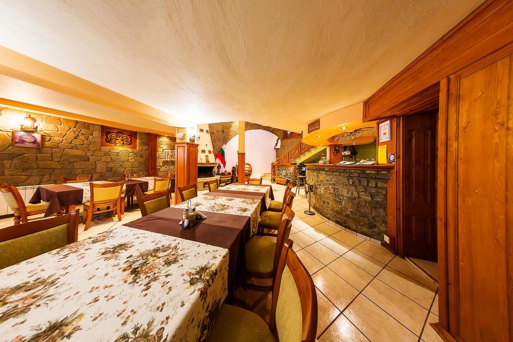 Family Hotel Ogi Asenovgrad Esterno foto