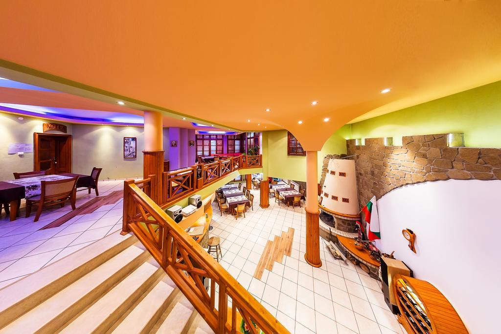 Family Hotel Ogi Asenovgrad Esterno foto